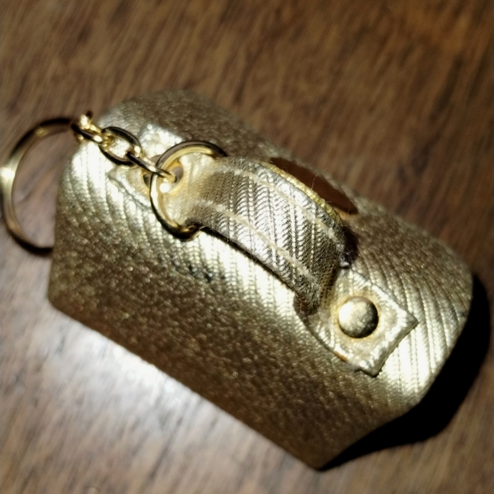Mini Purse Keychain - Picture 4 of 6